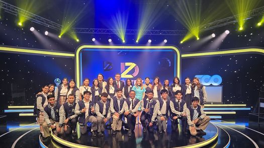 Debate Z: The Oxford School avanza a la gran final.