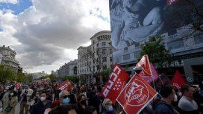Miles de personas celebran en las calles el 1 de Mayo en España
