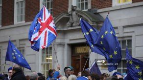Londres rechaza que UE imponga reglas en relación al posbrexit