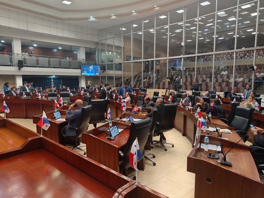 Las tomas realizadas, desde las cámaras corporales de incidentes críticos, deberán ser publicadas por la Policía Nacional. Las tomas realizadas, desde las cámaras corporales de incidentes críticos, deberán ser publicadas por la Policía Nacional.