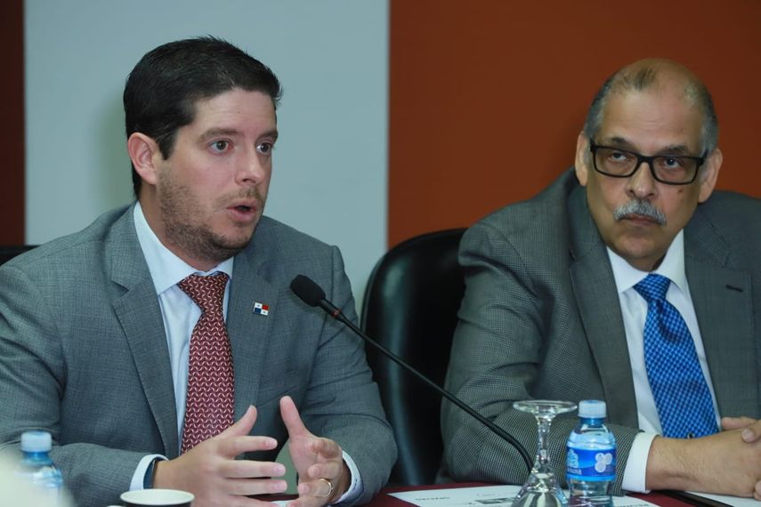 MICI expone a CONEP modificaciones del contrato minero