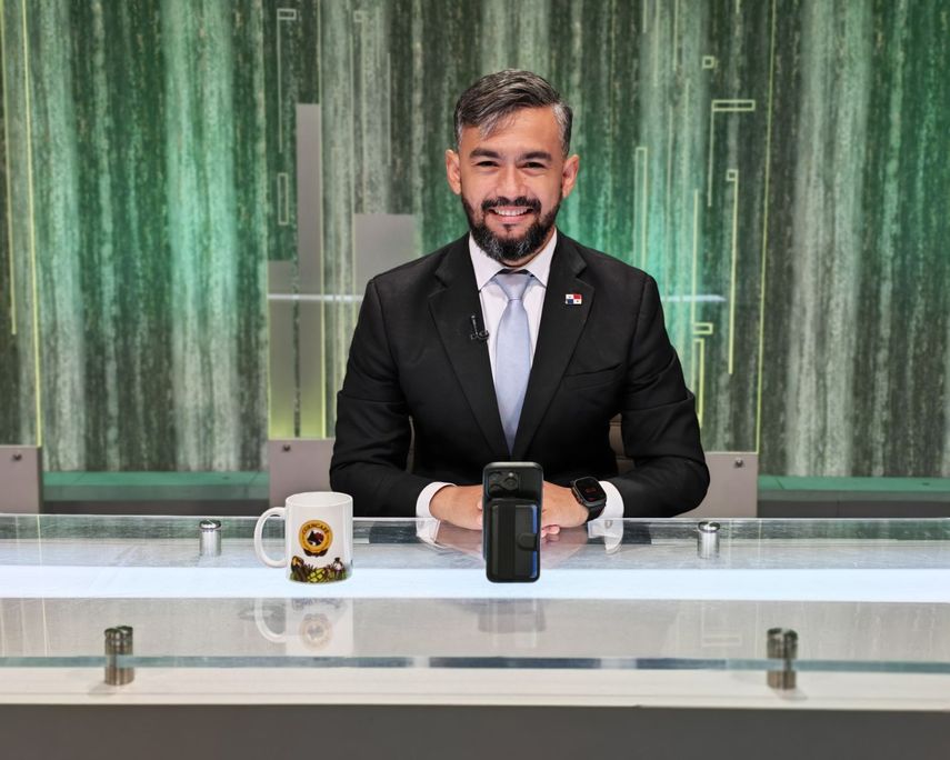 Luis Duke propone eliminar partidas discrecionales y cuestiona uso de fondos públicos