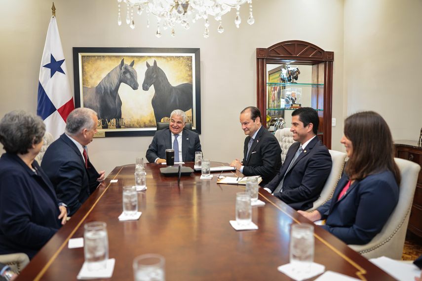 Mulino se reunió con congresistas norteamericanos para abordar temas de seguridad