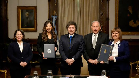 Gobiernos de Milei y Trump avanzan hacia la eliminación de la visa para argentinos