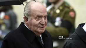 Parlamento español rechaza abrir investigación sobre rey emérito Juan Carlos