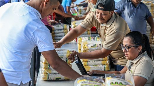 El Instituto de Mercadeo Agropecuario (IMA) anunció los horarios de atención y las tiendas que estarán abiertas al público en 2026 a través del programa Tienda del Pueblo, una iniciativa orientada a garantizar el acceso de la población a productos de la canasta básica a precios accesibles. El Instituto de Mercadeo Agropecuario (IMA) anunció los horarios de atención y las tiendas que estarán abiertas al público en 2026 a través del programa Tienda del Pueblo, una iniciativa orientada a garantizar el acceso de la población a productos de la canasta básica a precios accesibles.
