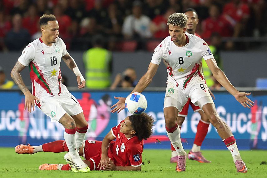 Caribeños tienen contra las cuerdas a centroamericanos en clasificatorio al Mundial