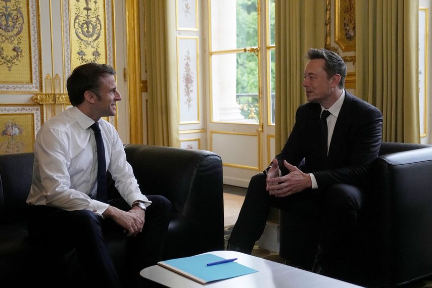 Emmanuel Macron recibe a Elon Musk en Francia
