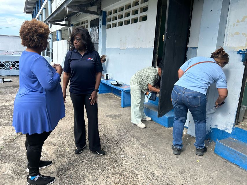 A solo días de que los estudiantes vuelvan a las aulas este 10 de marzo, al menos 10 centros educativos han sido blanco de hurtos y actos de vandalismo en diferentes regiones del país. A solo días de que los estudiantes vuelvan a las aulas este 10 de marzo, al menos 10 centros educativos han sido blanco de hurtos y actos de vandalismo en diferentes regiones del país.
