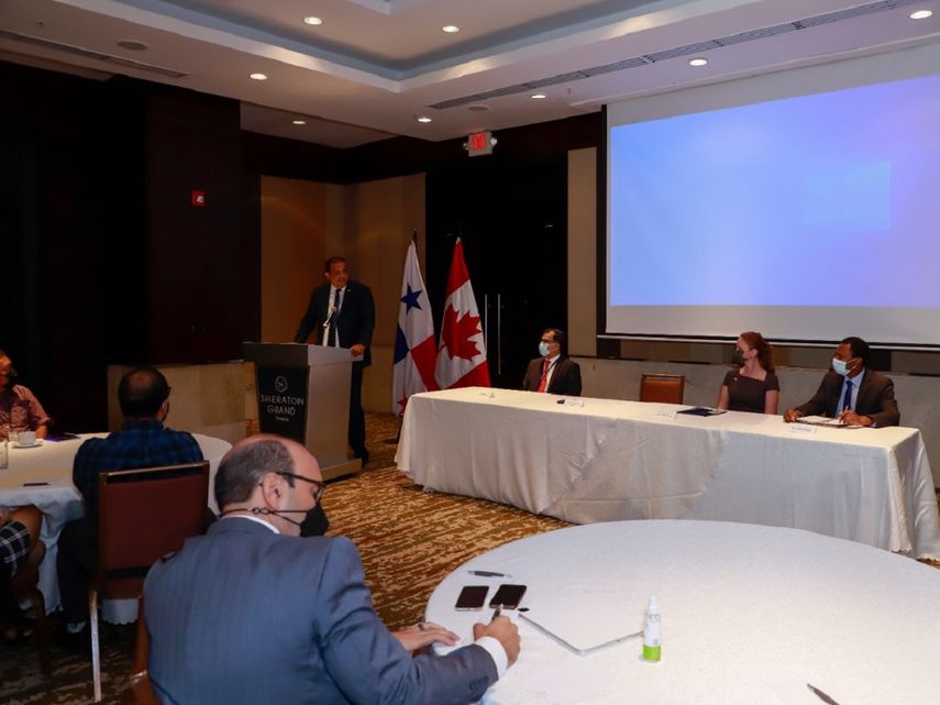 MICI y Canadá promueven uso de las regalías mineras