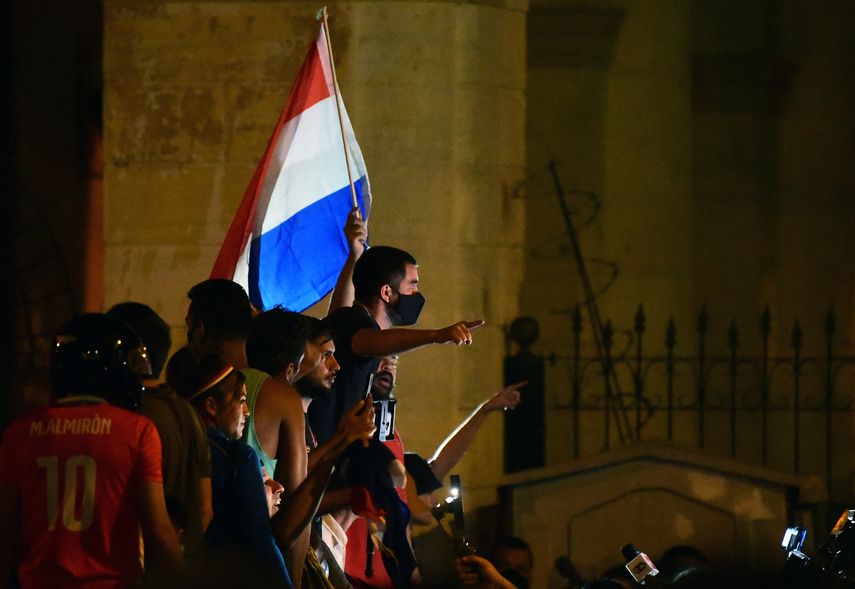 Paraguay levanta restricciones sanitarias por el covid-19