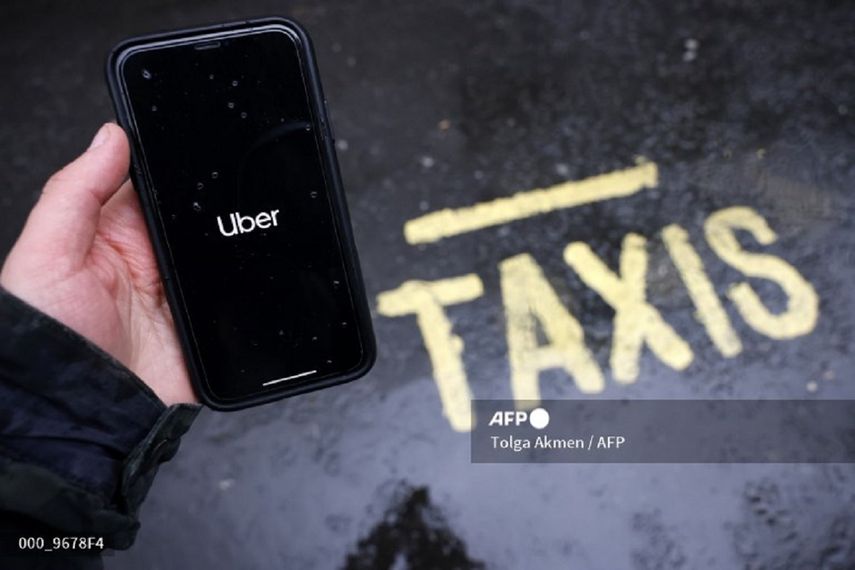 En marzo, Uber indicó que por primera vez en el mundo estaba otorgando a sus conductores en el Reino Unido el estatuto de trabajadores.