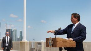 Florida demanda al gobierno de Biden por restricciones a cruceros