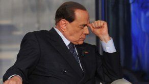 Tribunal halló culpable al exprimer ministro Silvio Berlusconi de sobornar a un senador