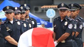 Policías rinden honores a Teniente Post mortem