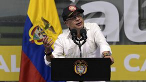 Petro declara ante fiscalía colombiana en investigación por infiltraciones a su campaña