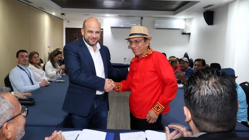 TIGO renueva su compromiso con la inclusión digital en Guna Yala