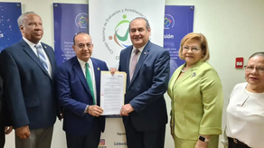 Universidad de Panamá recibe certificación de reacreditación