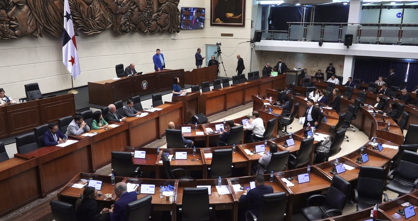 Diputados enfrascados por el tema de la basura en San Miguelito.