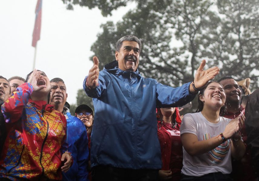 Maduro llama a boicotear WhatsApp por amenazas contra Venezuela