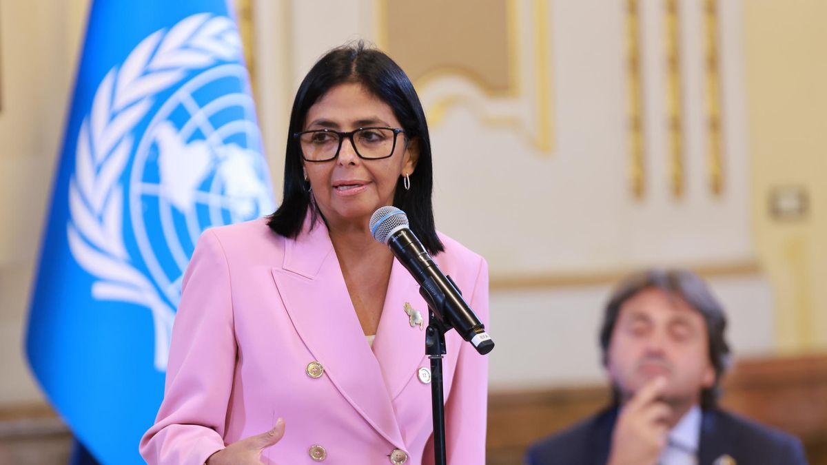 La presidenta encargada, Delcy Rodríguez, en un acto oficial de la Guardia Nacional Bolivariana. EFE La presidenta encargada, Delcy Rodríguez, en un acto oficial de la Guardia Nacional Bolivariana. EFE