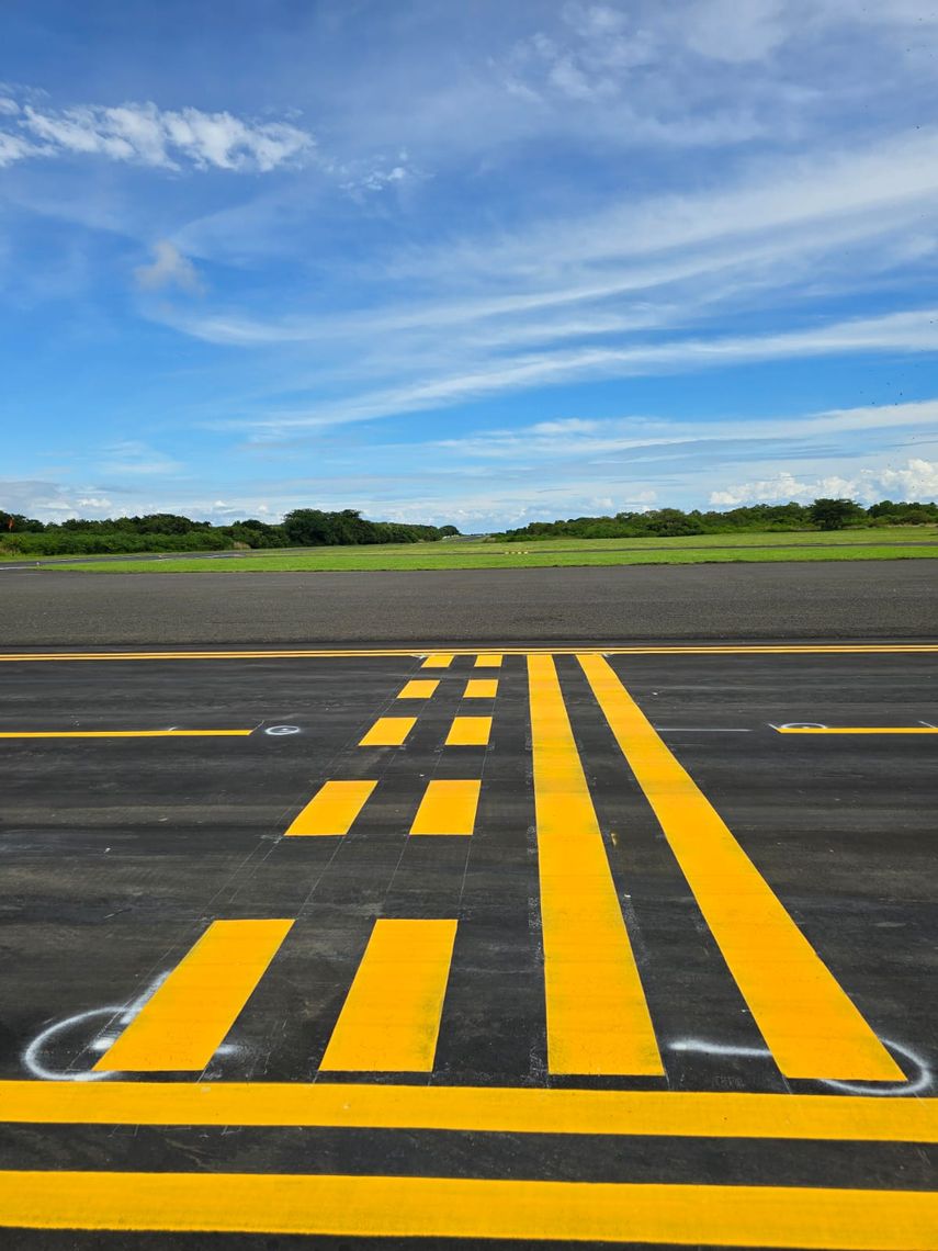 Este miércoles se completaron los trabajos de rehabilitación en la plataforma y pista del Aeropuerto Alonso Valderrama, situado en el distrito de Chitré, provincia de Herrera, informó este miércoles la Autoridad Nacional de Aeronáutica Civil. Este miércoles se completaron los trabajos de rehabilitación en la plataforma y pista del Aeropuerto Alonso Valderrama, situado en el distrito de Chitré, provincia de Herrera, informó este miércoles la Autoridad Nacional de Aeronáutica Civil. 