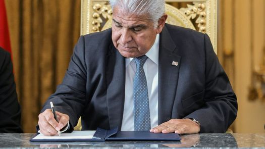 Presidente Mulino sanciona ley de adhesión de Panamá al Mercosur Presidente Mulino sanciona ley de adhesión de Panamá al Mercosur