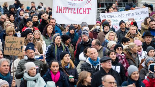 Austria confinará a personas no vacunadas a partir del lunes