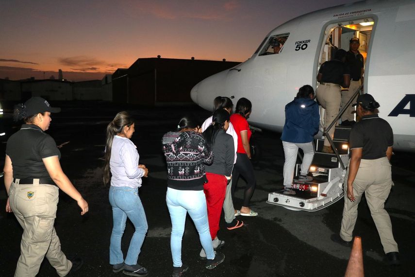 Migración deporta a 37 ciudadanos ecuatorianos por antecedentes