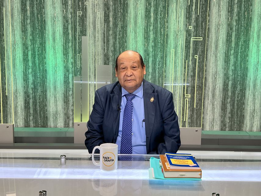 Candelario Santana: El PRD se ha quemado y no juega su papel de oposición