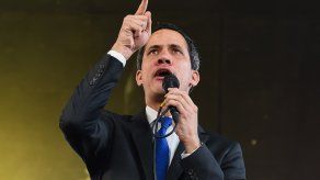 Guaidó visita España y su presencia desata una tormenta política