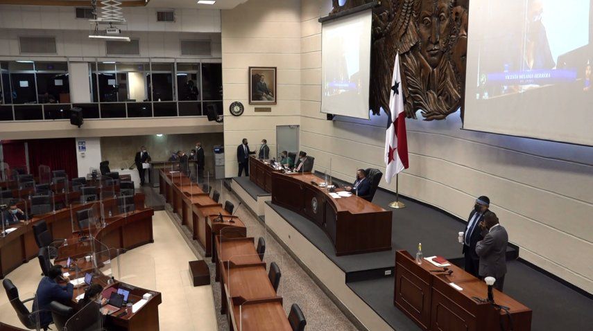 Exdiputada Gloria Young: Asamblea falla en transparencia