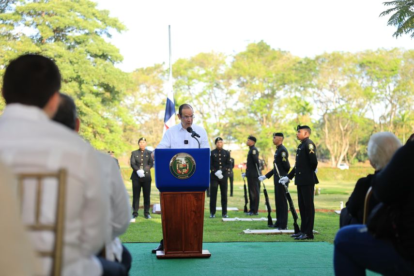 Gobierno cumplirá compromiso con familiares de víctimas de la invasión