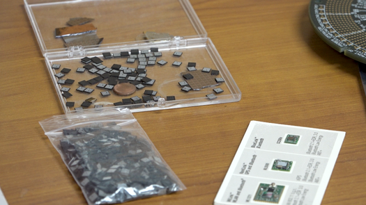 Egresados de la UTP regresaron a su casa de estudio para la especialización en semiconductores. Egresados de la UTP regresaron a su casa de estudio para la especialización en semiconductores.