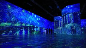 Lienzos de pintor holandés cobran vida en exposición Beyond Van Gogh