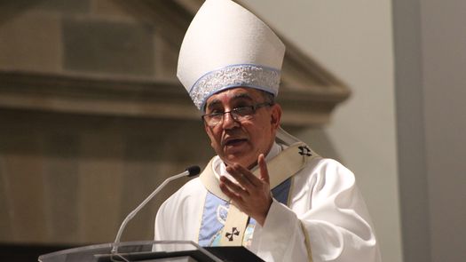 Monseñor Ulloa pide investigar supuesta infiltración del narcotráfico en el Estado