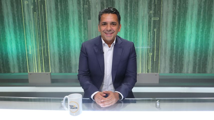 "Hemos visto a Mulino hablándole al país de qué están haciendo. Las veces que Cortizo salía era para hablar de las flores de colores", destacó Ricardo Lombana. "Hemos visto a Mulino hablándole al país de qué están haciendo. Las veces que Cortizo salía era para hablar de las flores de colores", destacó Ricardo Lombana.