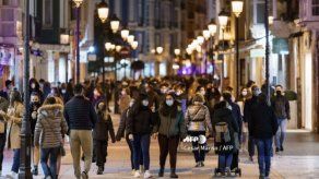 Gobierno español decreta estado de alarma y toque de queda nocturno