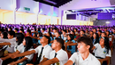 Los estudiantes se preparan para su futuro. Los estudiantes se preparan para su futuro.