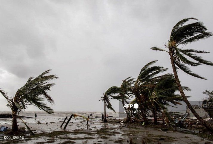 Tromenta tropical Iota llega a El Salvador y suma una decena de muertos