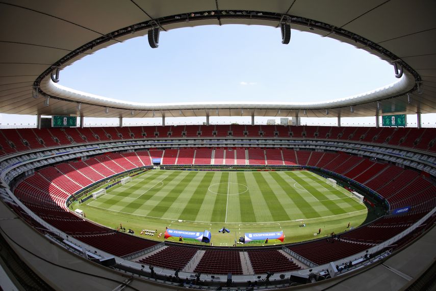 La fase de grupos del Mundial 2026 (partidos) de fútbol que reunirá desde el 11 de junio a selecciones de 48 países se completó con la clasificación de 4 equipos de Europa en una repesca que reunió a 16 aspirantes y de otros 2 procedentes de una liguilla con 6 formaciones jugada en México.