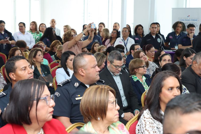 Panamá lanza equipo de respuesta rápida para casos de violencia contra la mujer