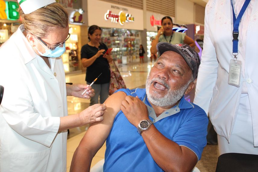 Caja de Seguro Social realizó jornada masiva de vacunación