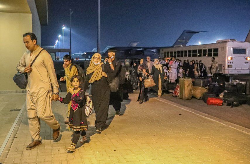 Afganos reciben ayuda de Canadá para evacuación