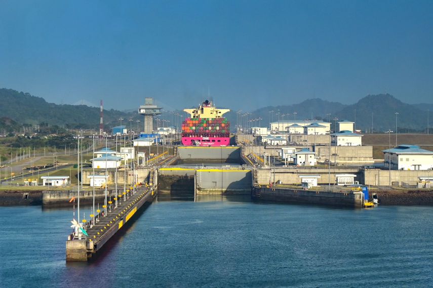 El administrador del Canal de Panamá, Ricaurte Vásquez, advirtió este miércoles que la crisis hídrica que sufre la vía interoceánica "no se ha resuelto" pese a la llegada de la temporada lluviosa. El administrador del Canal de Panamá, Ricaurte Vásquez, advirtió este miércoles que la crisis hídrica que sufre la vía interoceánica "no se ha resuelto" pese a la llegada de la temporada lluviosa. 