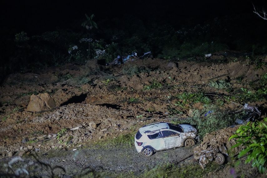 Al menos 33 fallecidos deja un alud de tierra en noroeste de Colombia. AFP