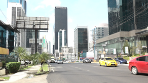 Bancos centrales del mundo luchan contra la inflación