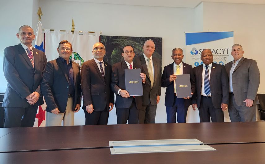 Senacyt y la Universidad de Panamá firman convenio