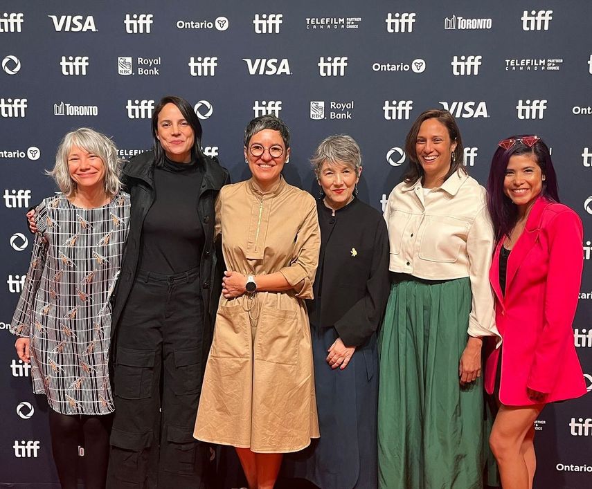 La directora paname&ntilde;a Ana Endara calific&oacute; de "electrizante" el estreno en el Festival Internacional de Cine de Toronto (TIFF) de su opera primera, 'Querido Tr&oacute;pico', un film interpretado por Paulina Garc&iacute;a y Jenny Navarrete, y que ahora viaja al Festival de San Sebasti&aacute;n (Espa&ntilde;a).