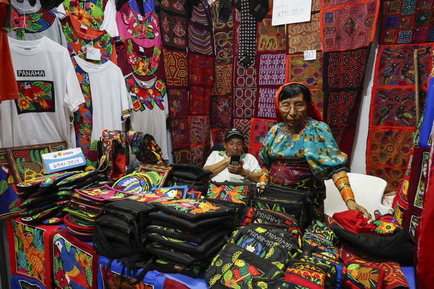 Más de 400 artesanos de Panamá exhiben sus productos en Feria Nacional de Artesanía